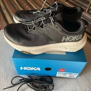Hoka Transport Black and White Size 8D
